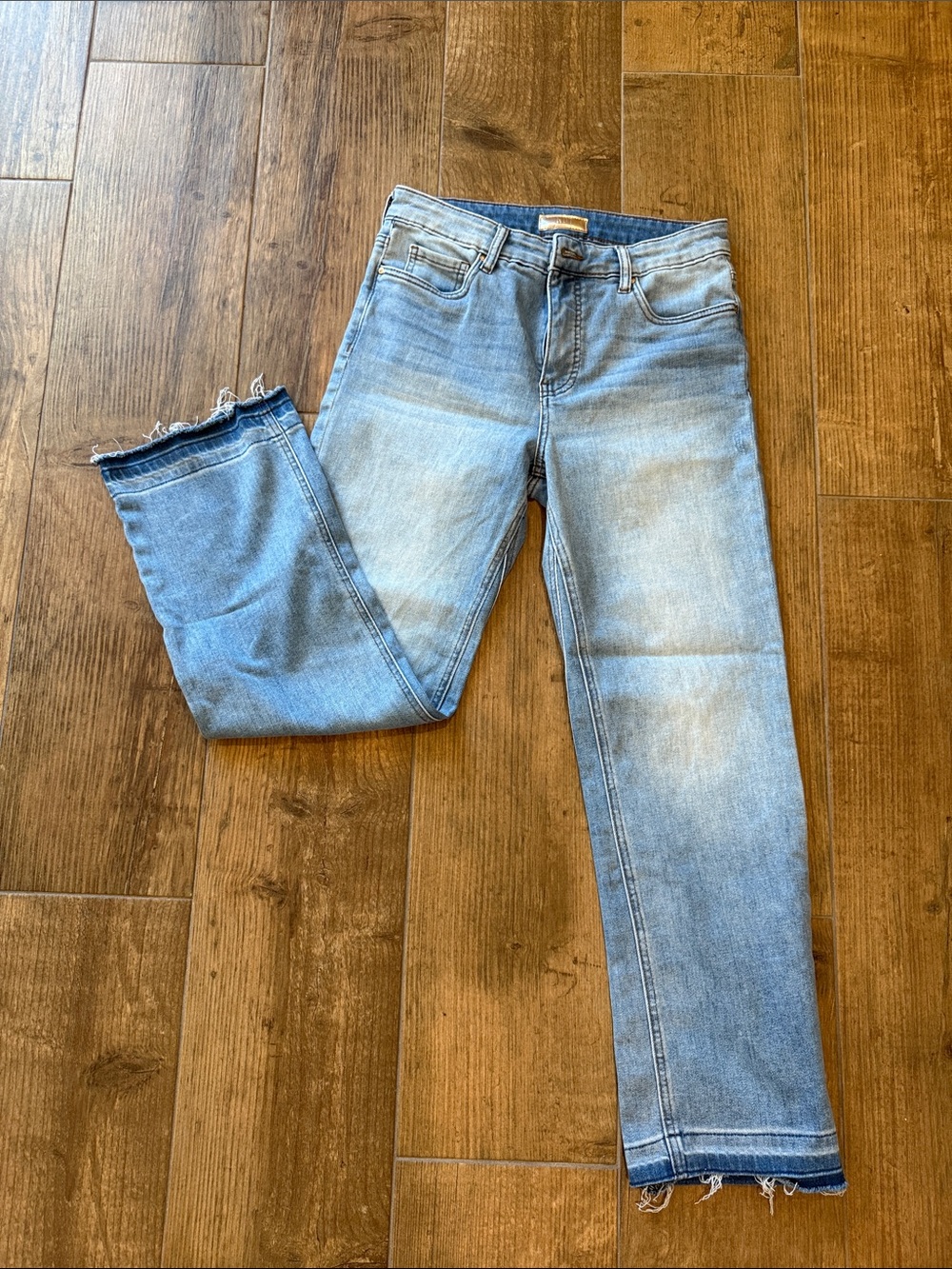 Women's Light Wash Blue Jeans